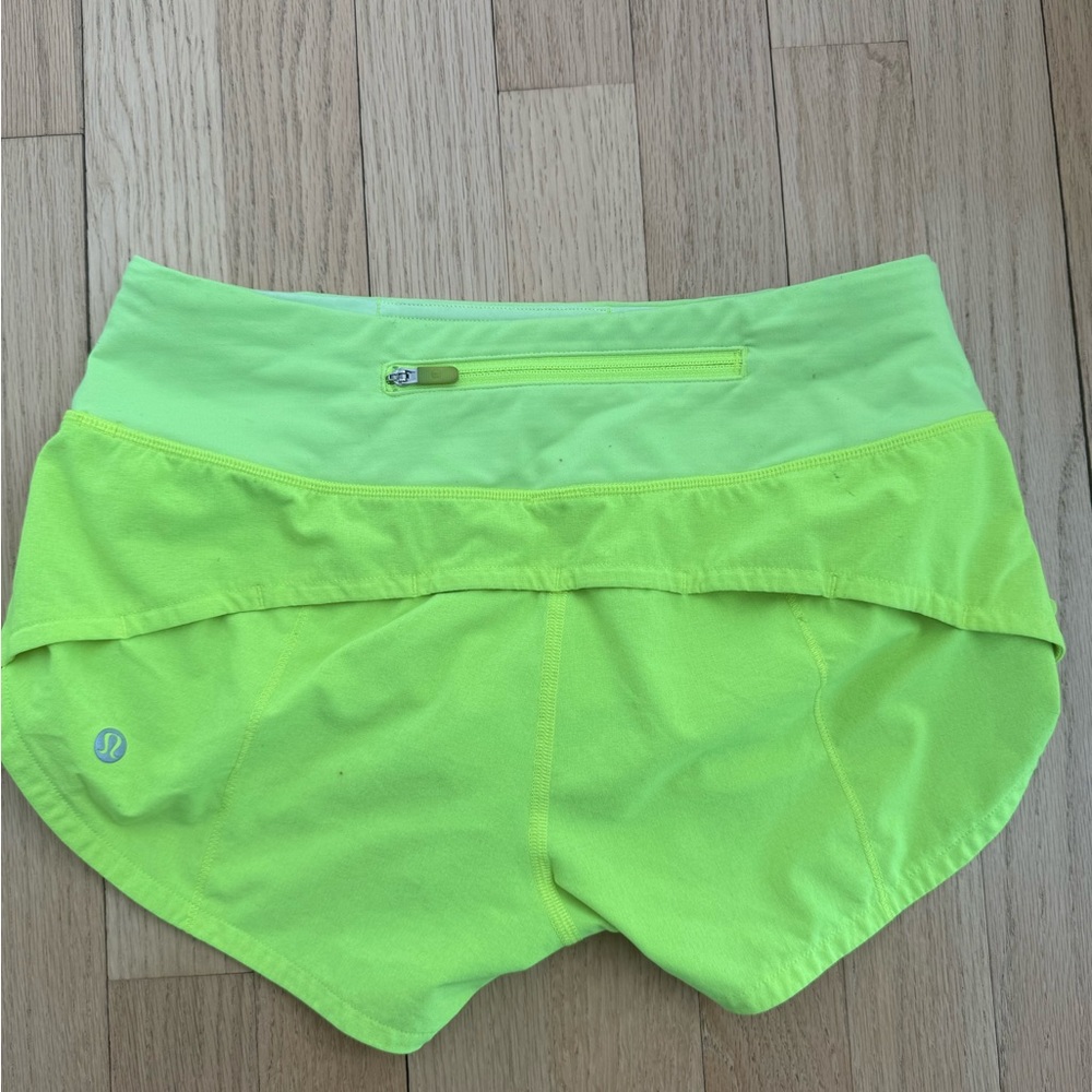 Lululemon - Hotty Hot 2.5in Size 2